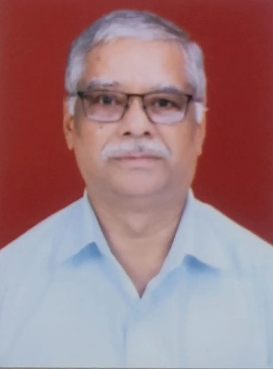 Mr. Surendranath Bapardekar's photo